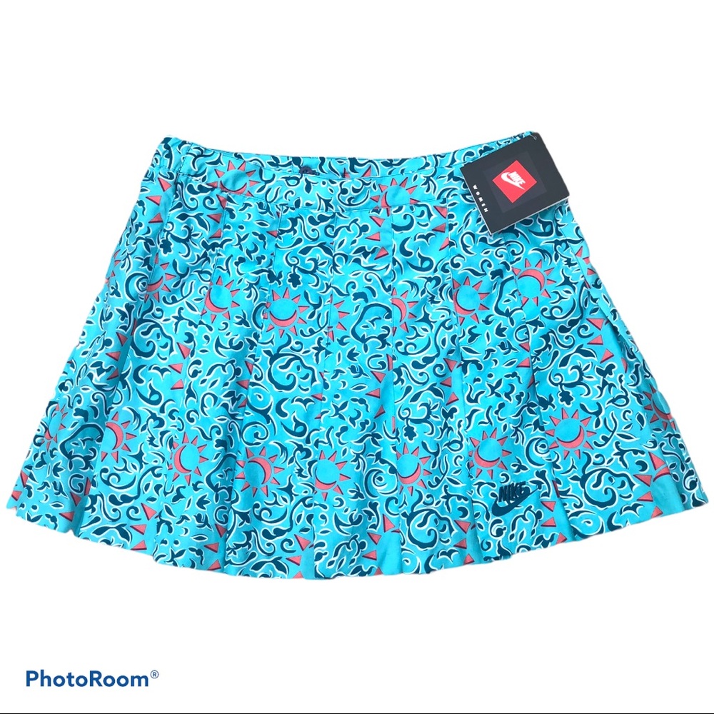 A5 retro sporty Vintage NWT pleated Nike tennis skirt blue coral